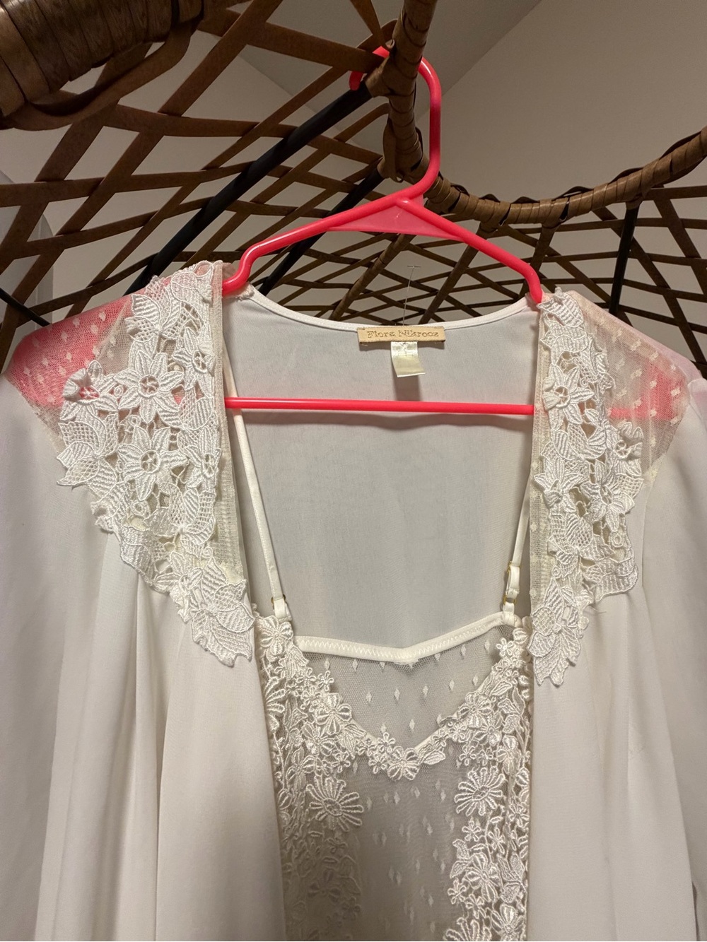 Flora Nikrooz Robe— NO SLIP - Picture 6 of 6